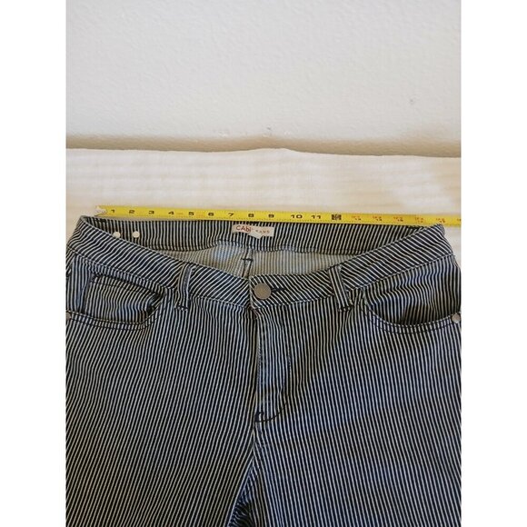 CABI JEANS Navy + White Johnny Railroad Striped Crop Length Women's Jeans 12 - Picture 14 of 16